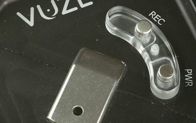 0119 Vuze control buttons and top latch