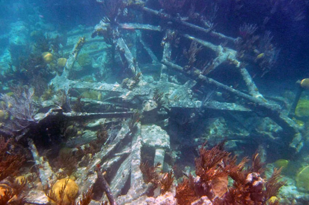 Hurricane hits historic Bermuda wreck - Divernet