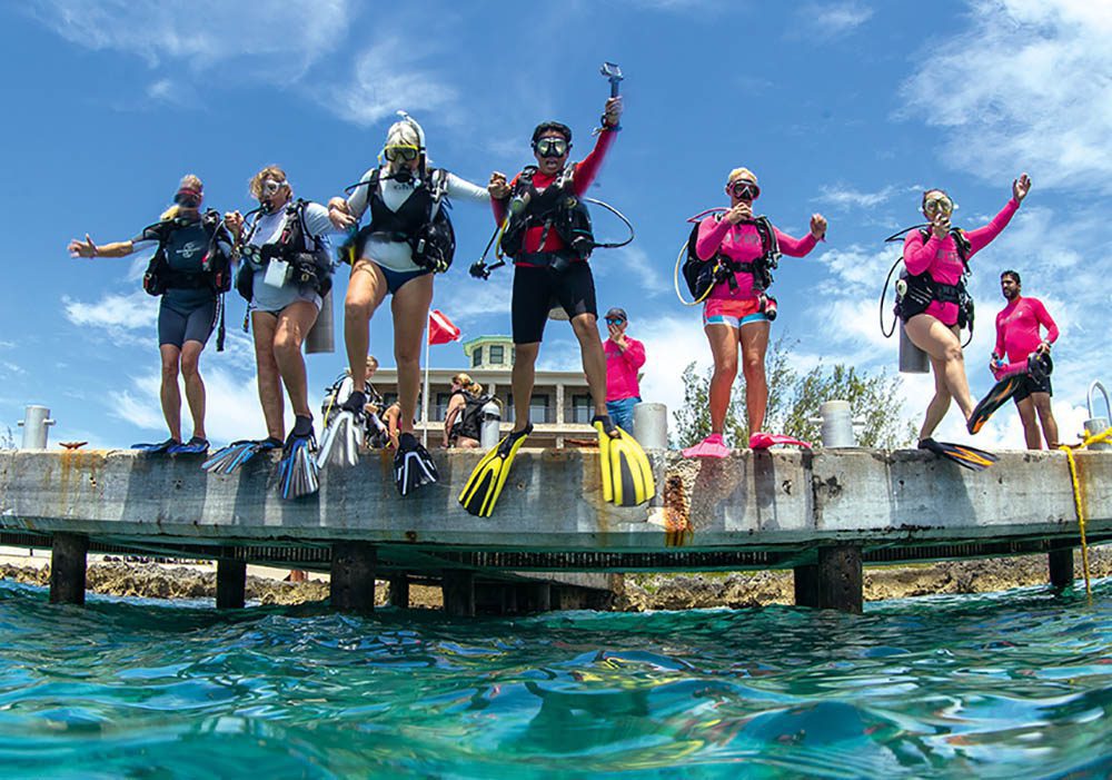 Lisa’s group jumps in from the dock.