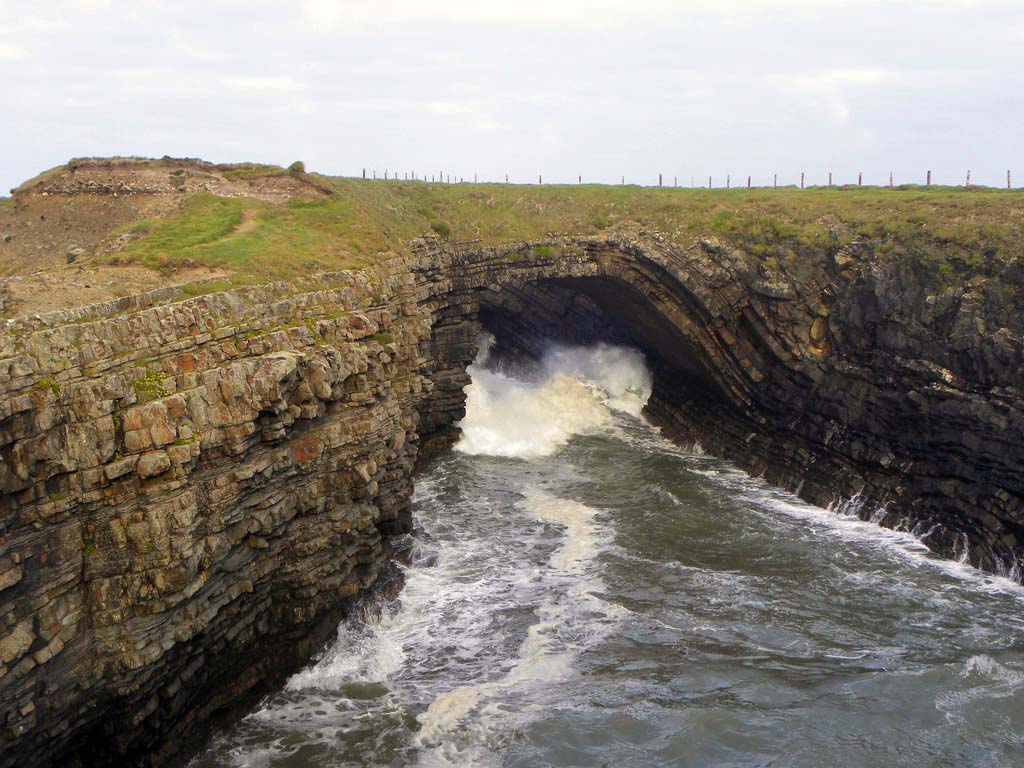 natuurlijke brugfunctie op het schiereiland Loop Head