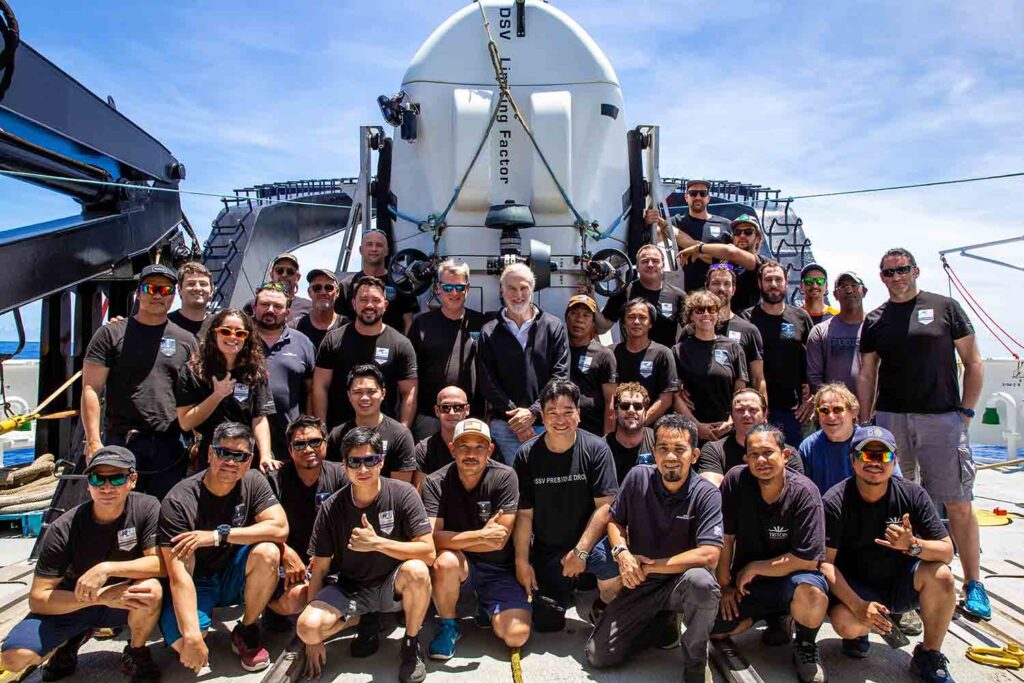 Equipe a bordo da Queda de Pressão