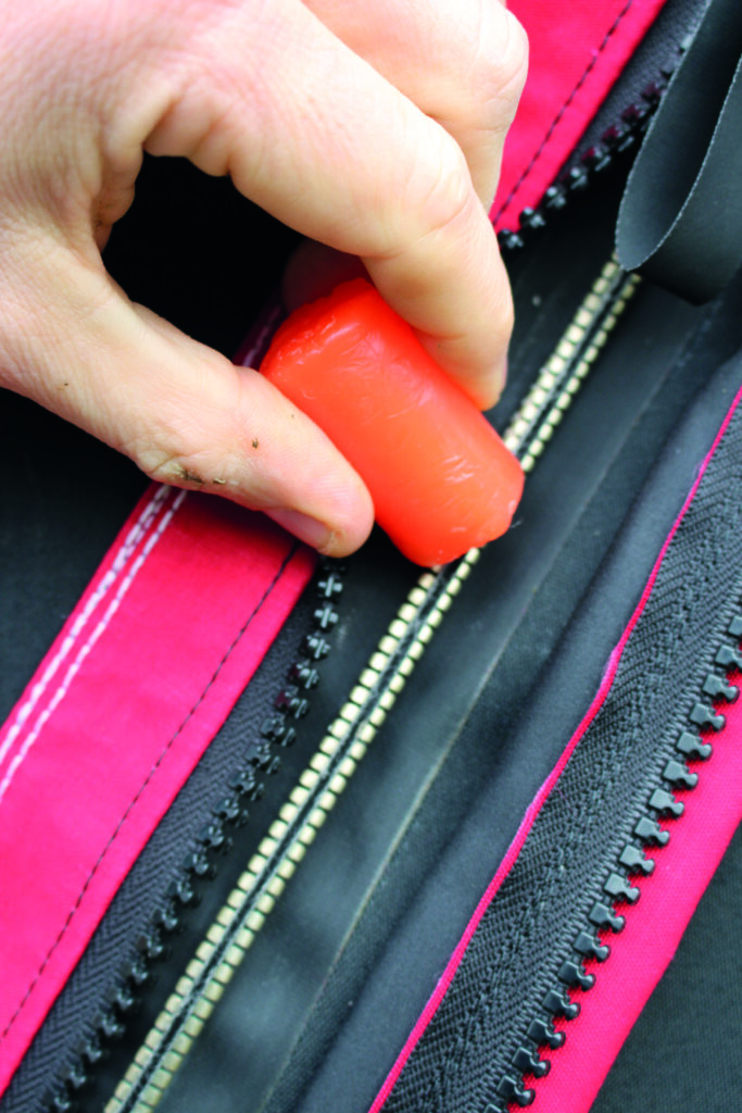 Scuba Equipment Safety: Expert Pre-Season Dive Gear Checks and Maintenance 5 Lubricating the zip