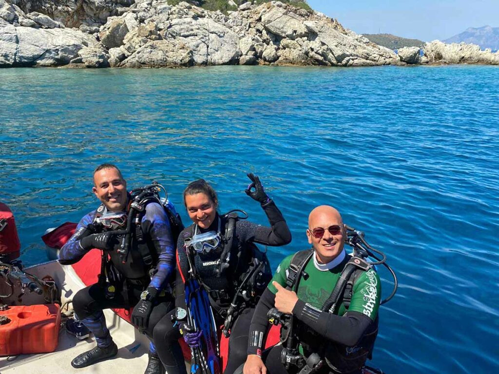A pre-breakfast dive for Hande, Uğur and Efe