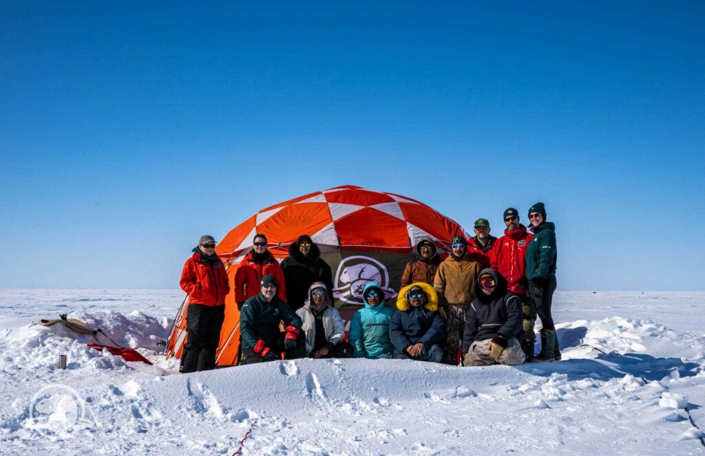 Inuit Guardians and Parks Canada Underwater Archaeology Team members at the end of the AprilMay project at HMS Erebus, May 2022.(Thierry Boyer, Parks Canada)