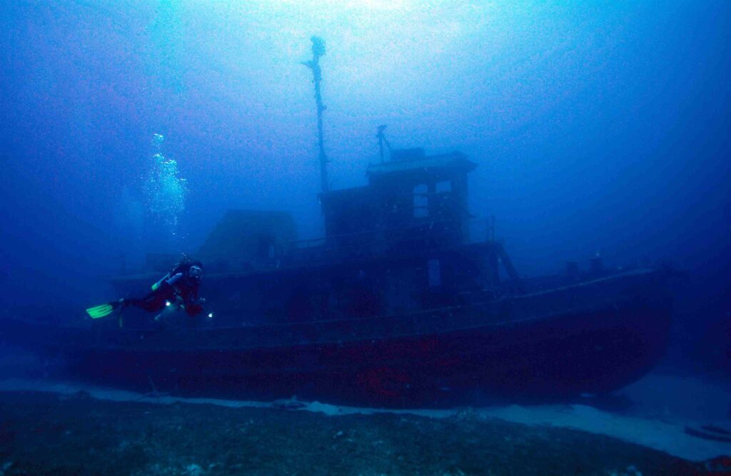 Di Lorong Wreck (Bebibir Alcides)