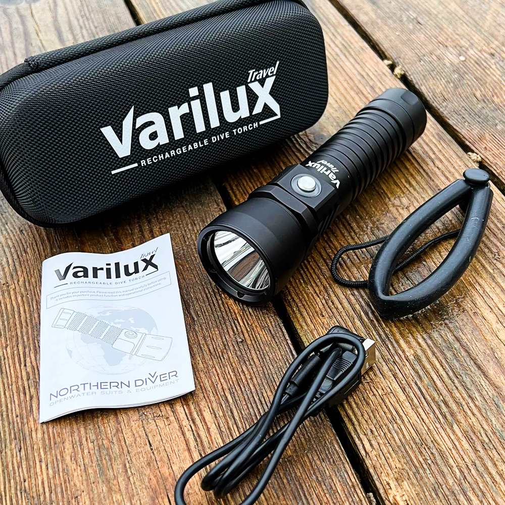 Inhalt der wiederaufladbaren Tauchlampe Varilux Travel