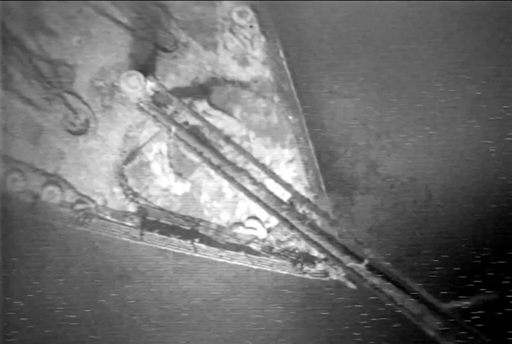 Back in time - Titanic’s bow (WHOI)