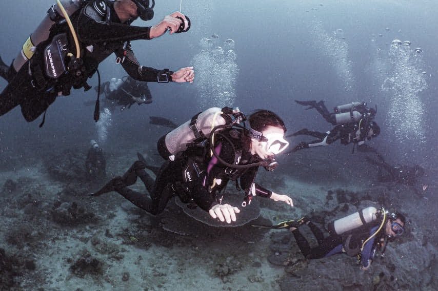 Discesa sulla barriera corallina (Assessorato al Turismo)