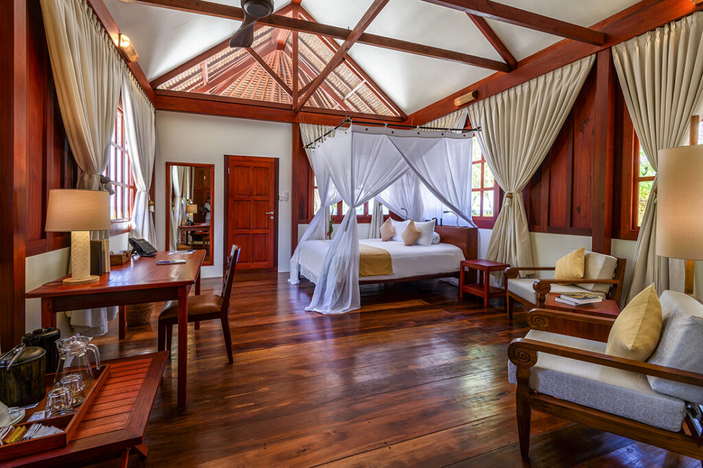 Wakatobi’s New Turtle Beach Bungalows 5 Couples will certainly appreciate the spacious comforts of the new Bungalows, and a big appeal may be to families, both for the space and the tranquility of the setting. These units can easily accommodate parents and two kids. And for even more room and privacy, Wakatobi has added the first of what may be several two-bedroom bungalows on Turtle Beach.