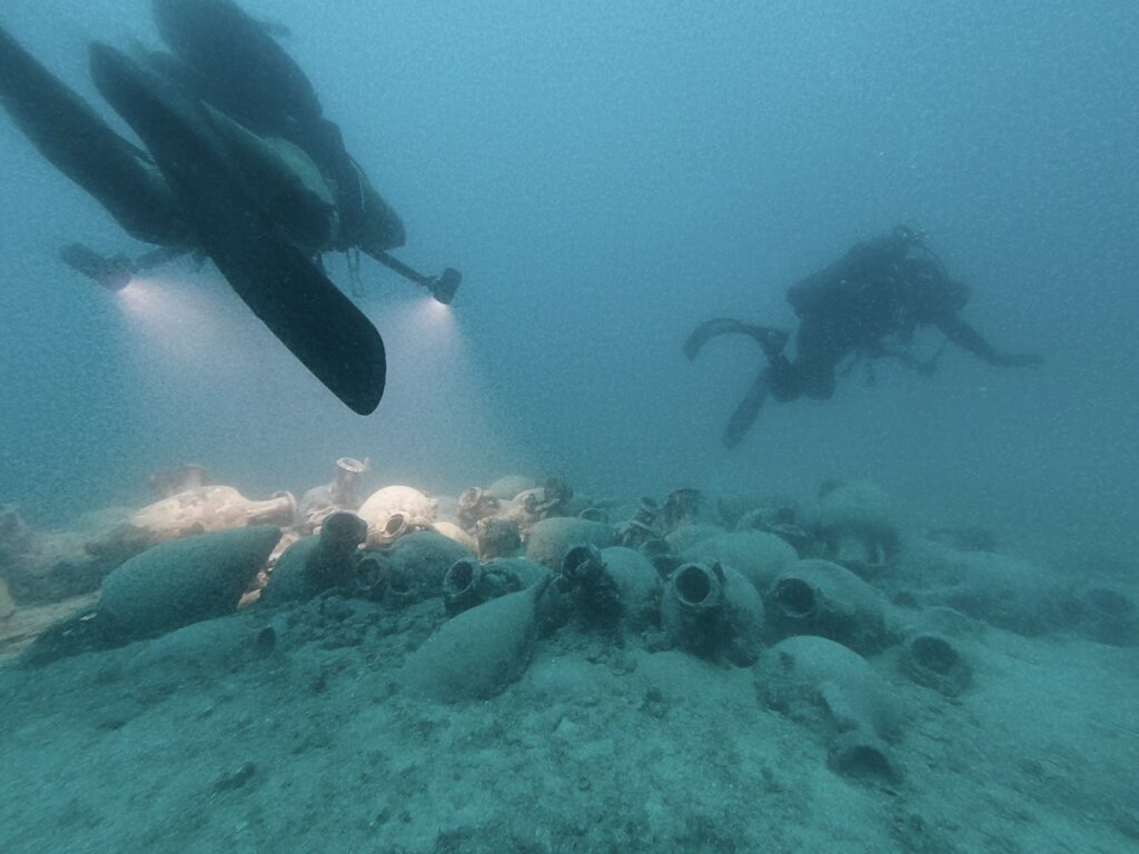 Mine clearance divers collaborated in finding ancient remains off Hvar (Saša Denegri & Robert Kramarić)