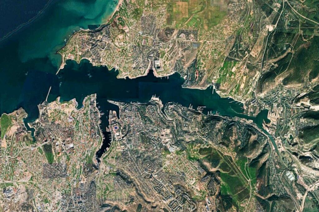 Sevastopol harbour (Google Maps)