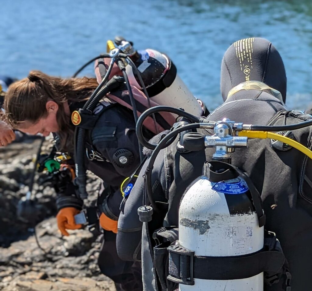 Women preparing to dive (Cornish Diving Centre)