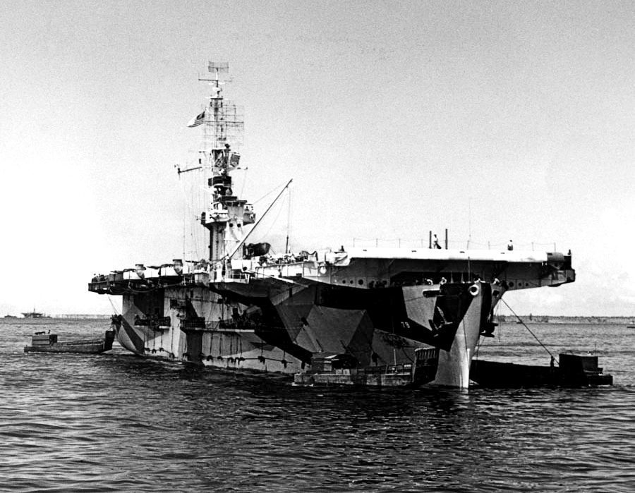 The Ommaney Bay in November 1944 (NHHC)