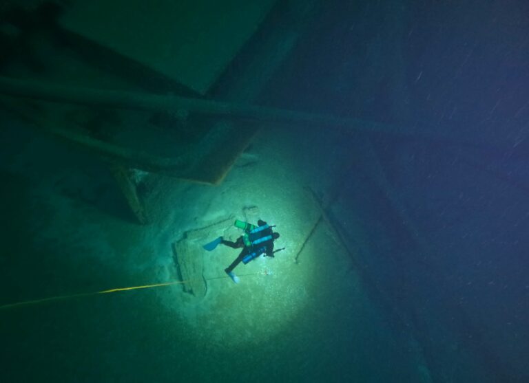 Diver Zach Whitrock descends on the Trinidad (Tamara Thomsen / State Historical Society of Wisconsin)