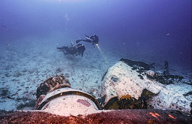 Divers on the wreck where WW2 airman's remains were found (University of Malta)