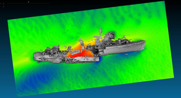 Vrag af destroyeren HMS Keith, der viser skrogsektionen forskudt siden 2019 - se nedenfor. (DRASSM, multistråle behandlet af A Rochat (DRASSM) & M James (MSDS Marine / Historic England)