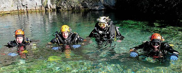 Quattro subacquei che hanno fatto la storia: Rick Stanton, Rene Houben, John Volanthen, Jason Mallinson (Leader)