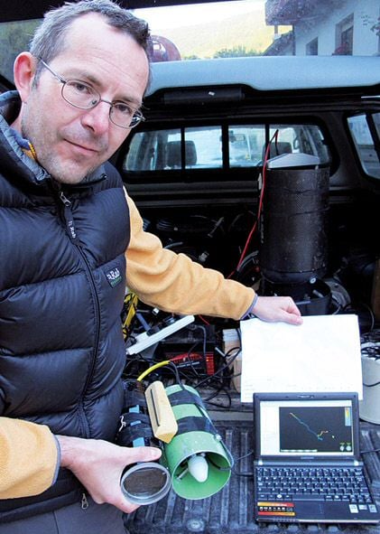 Diving Everest in Pozo Azul 12 John Volanthen with the cave-mapper he designed and trialled on the expedition