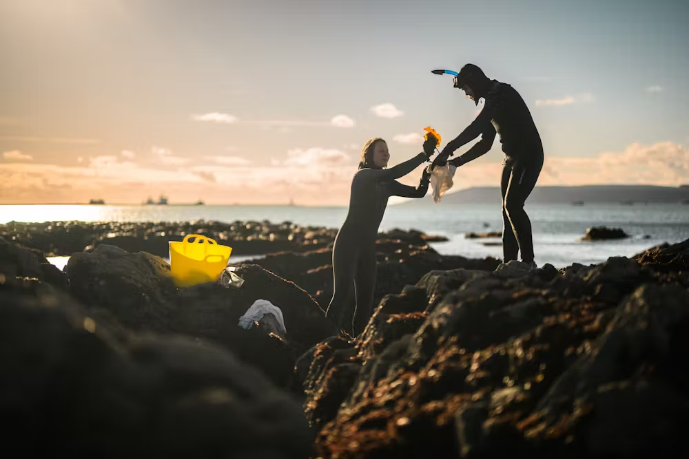 Marine biologists from Newcastle University work on this kelp restoration method (Marine Biological Association CC BY-ND)