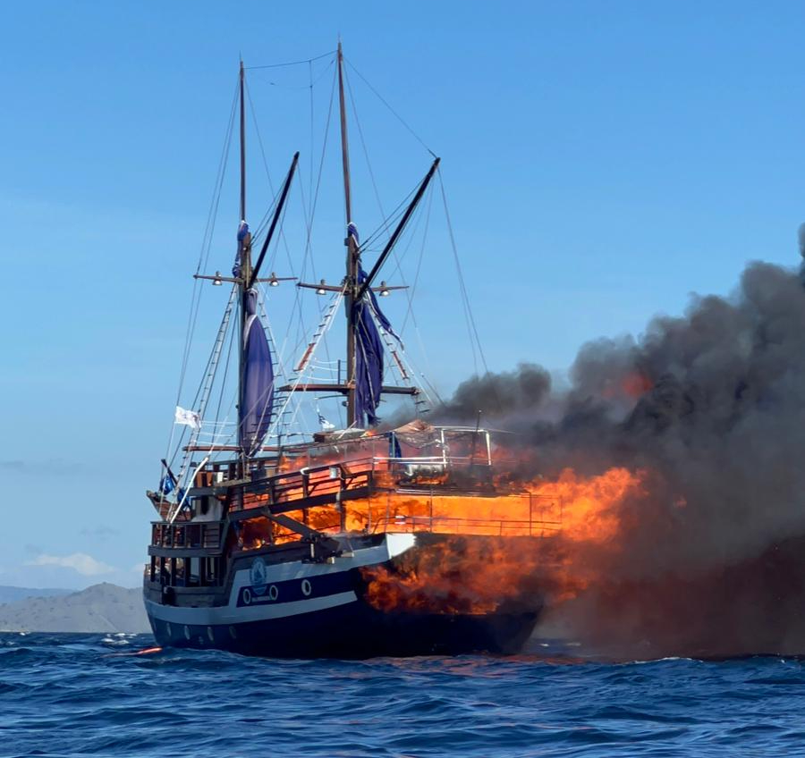 Flores liveaboard fire: View from the bridge