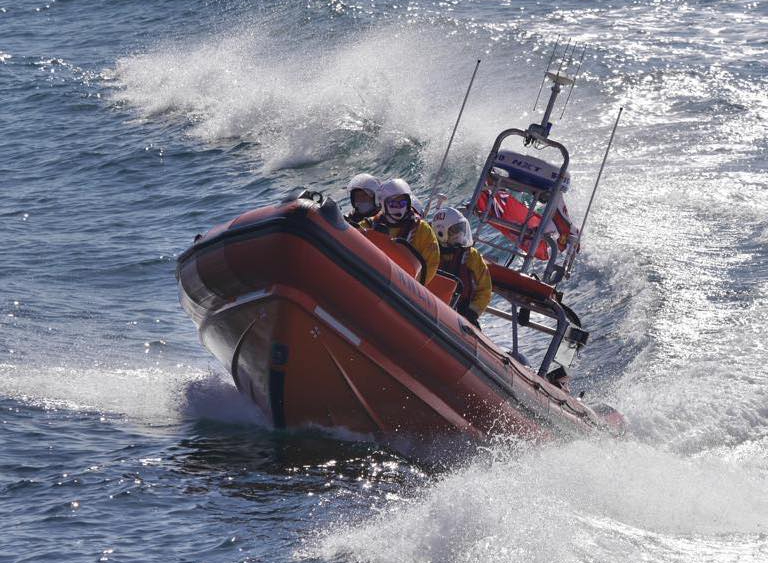Search for diver off Dorset stood down