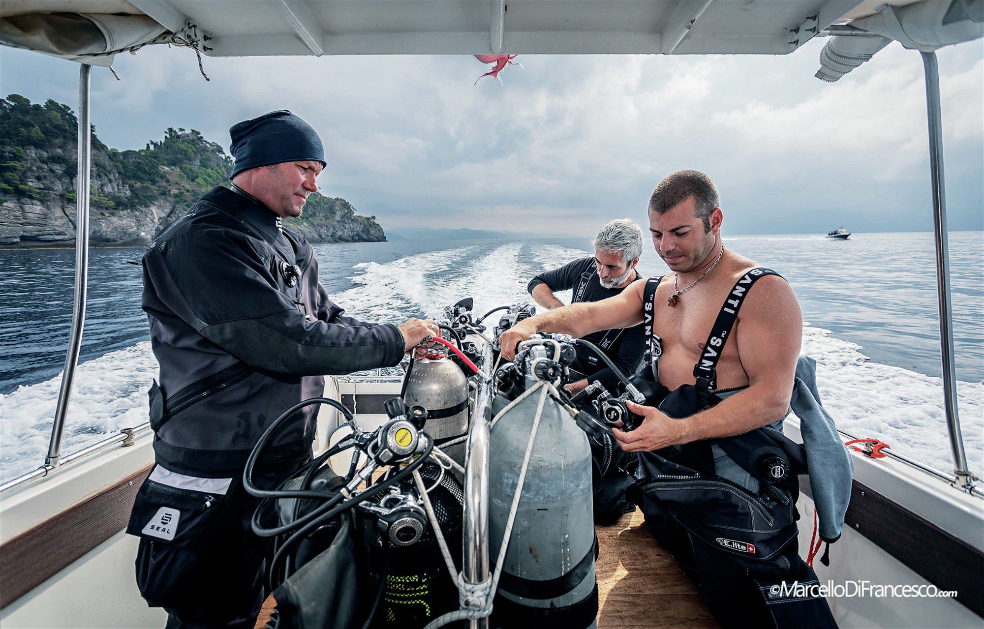 Diving Etiquette Boats and Zodiacs