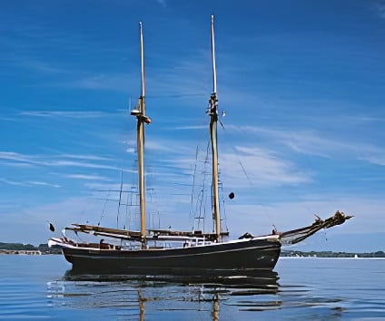 Germany calling 2 Dive boat
