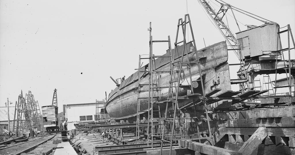 Australian divers find WW2 Dutch sub wreck 2 The submarine in dry dock in Fremantle Harbour (Western Australian Museum)