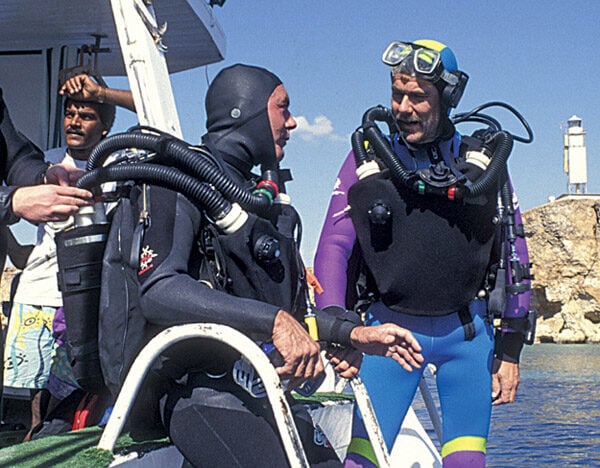 Johns Beaumont and Bantin go diving with Prisms at Ras Um Sid