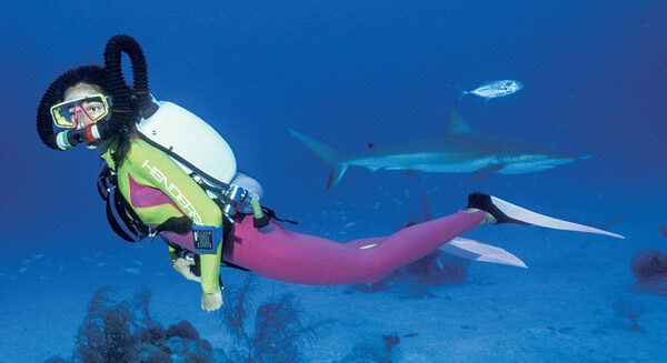 Women in Diving: Profiles, Achievements, and Raising the Female Profile in Scuba 2 Michelle Cove, in the Bahamas, was one of the first women diving to be certified on the Dräger Atlantis