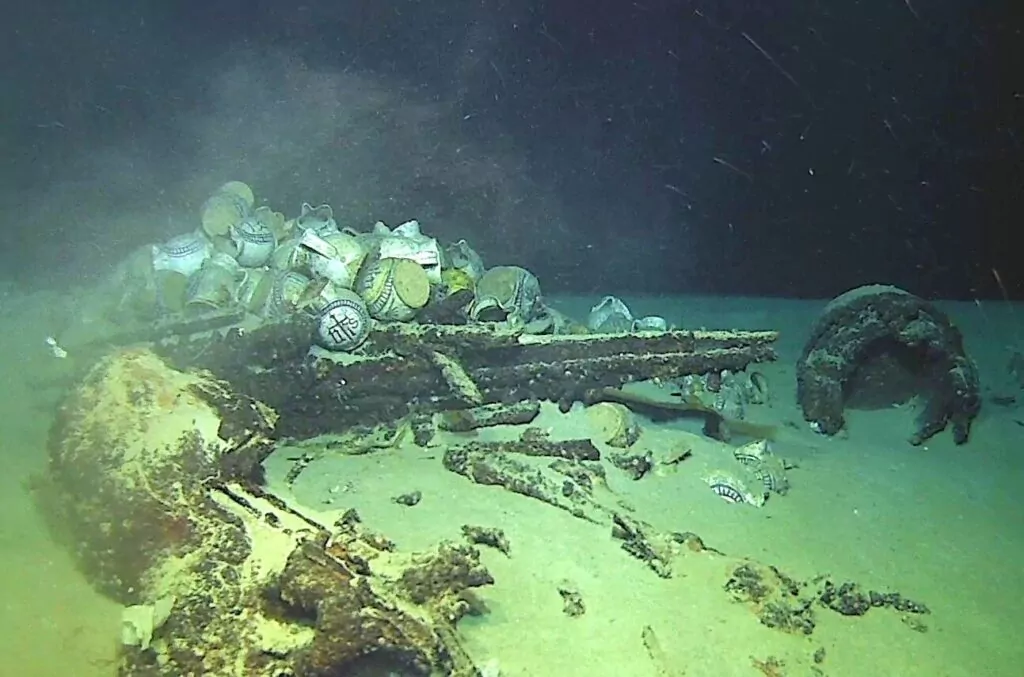 Bangkai kapal terdalam yang pernah ada di laut Prancis adalah milik pedagang tahun 1500-an 1 Bagian dari muatan bangkai kapal (DRASSM)
