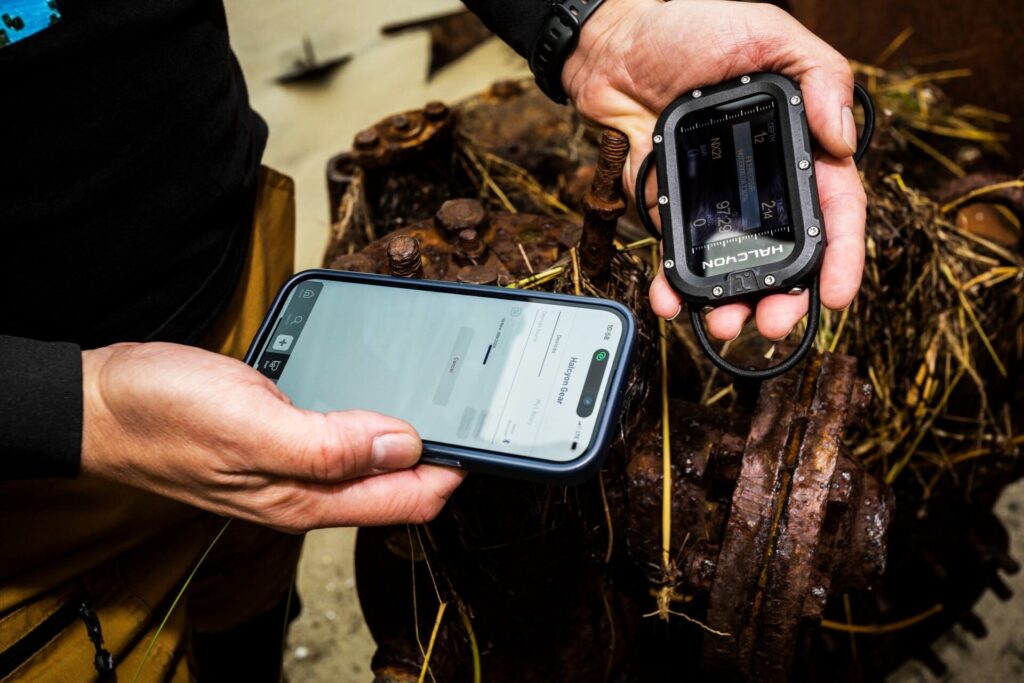 Câștigă un telefon Symbios la concursul foto Halcyon 1 Telefon Symbios utilizat cu aplicația Halcyon (Arkadiusz Srebnik)