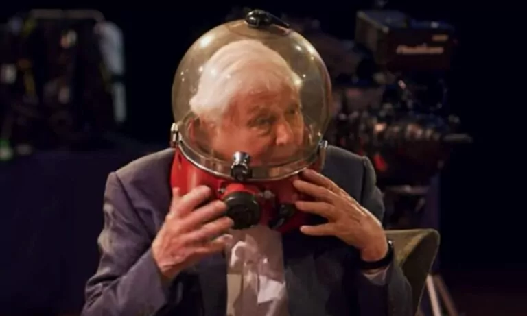 Sir David Attenborough osoittaa ahdinkonsa
