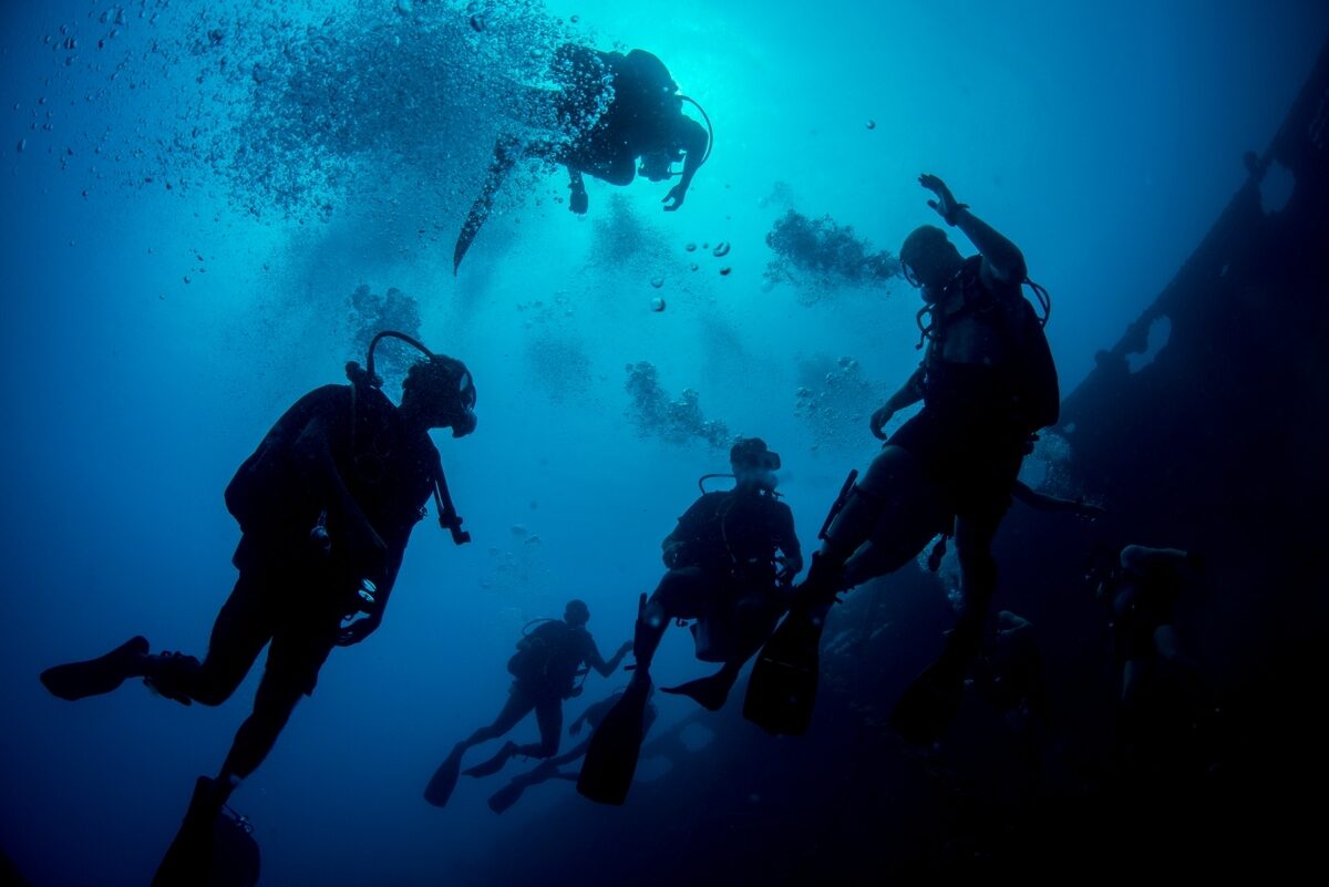 Bago at pagkatapos ng 2000: Paano lumipat ang kaligtasan ng scuba