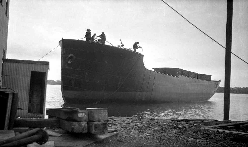 Mazraani's final wreck ID: 60m-deep Seiner 3 Launch of Seiner’s sister ship Harvard around 1925 (Boothbay Historical Society)