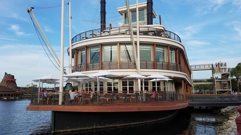 The Paddlefish steamboat-styled restaurant (John Frost)