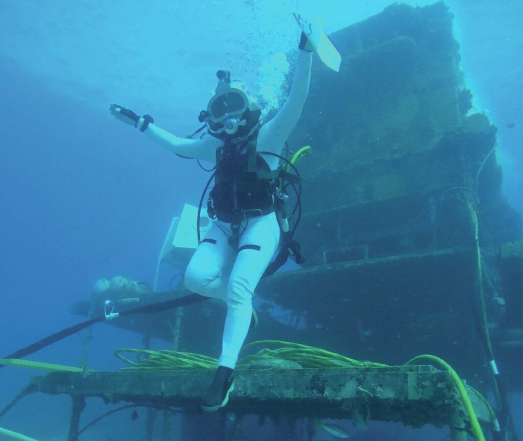 Dawn Kernagis Q&A Part 1: NASA Aquanaut and DEEP Director on the Future of Underwater Habitats 9 Dawn Kernagis on the NASA NEEMO 21 mission