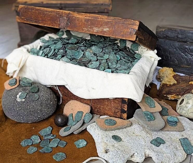 Silver coins recovered from the 1715 Spanish treasure fleet (Queens Jewels)
