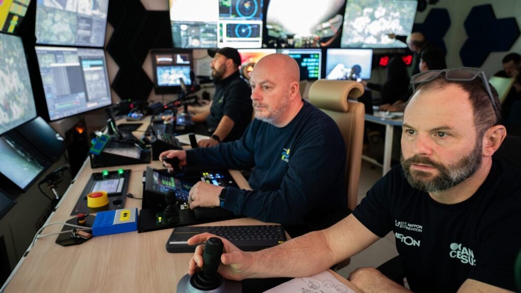 Viewing ROV footage in the control room (Paul Satchell, The Nippon Foundation - Nekton Ocean Census, Schmidt Ocean-Institute © 2025) 