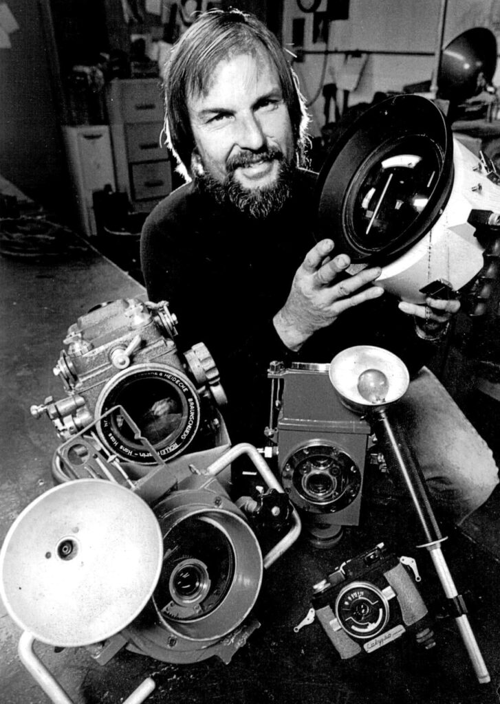 Diver and camera pioneer Elwyn Gates dies 2 Early days (Gates Underwater Systems)
