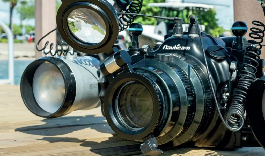 Nauticam MFO-1 removed via flip diopter