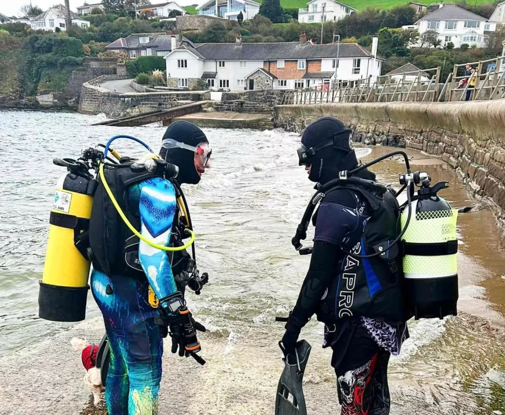 Getting together for a Cornish south coast dive (SAS)