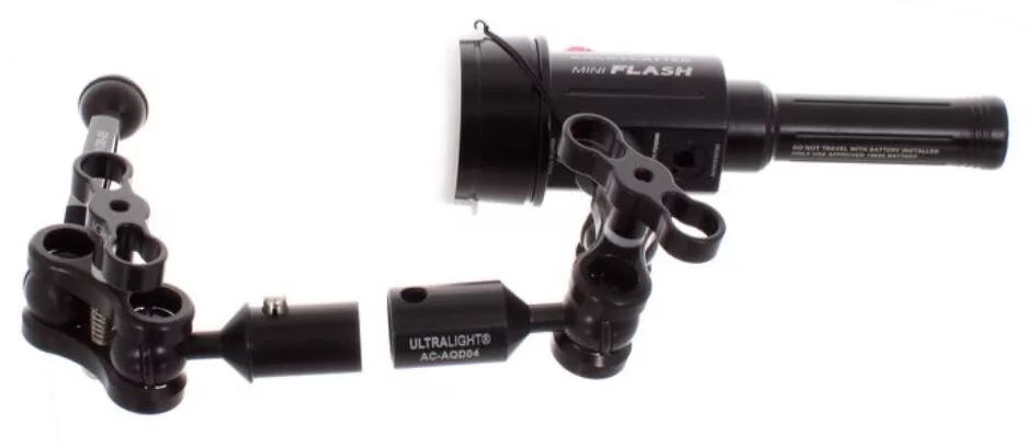 The quick-release adaptor is use