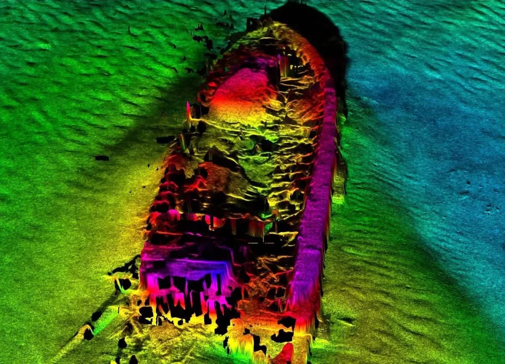 Bathymetric view of USS MONITOR, looking at the stern of the wreck with the boilers and inner framework of the armor belt captured by Northrop Grumman using μSAS™.