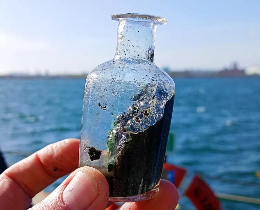 Glass flask (Viking Ship Museum in Roskilde)
