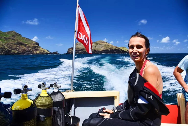 On the way back from a dive at La Sentinelle aux Marteaux