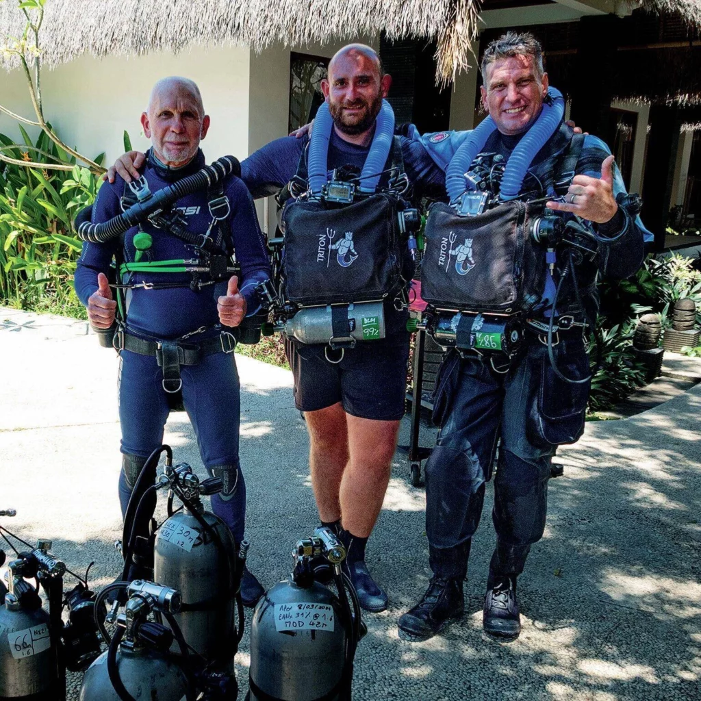 Trust your CCR Instructor 4 Don Silcock and training partners smiling before a dive, demonstrating the confidence gained when you trust your CCR instructor.