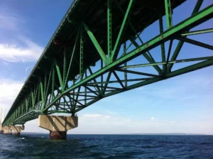 The Straits of Mackinac (Gregory Varnum)
