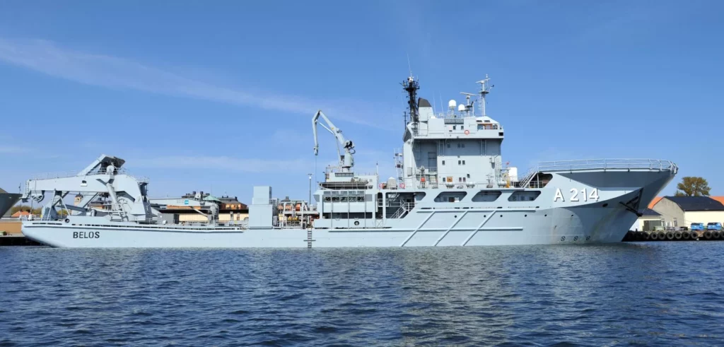Swedish divers keep mystery 1500s shipwreck under wraps 1 Submarine rescue ship HSwMS Belos, the biggest ship in the Swedish Navy (Tojti)