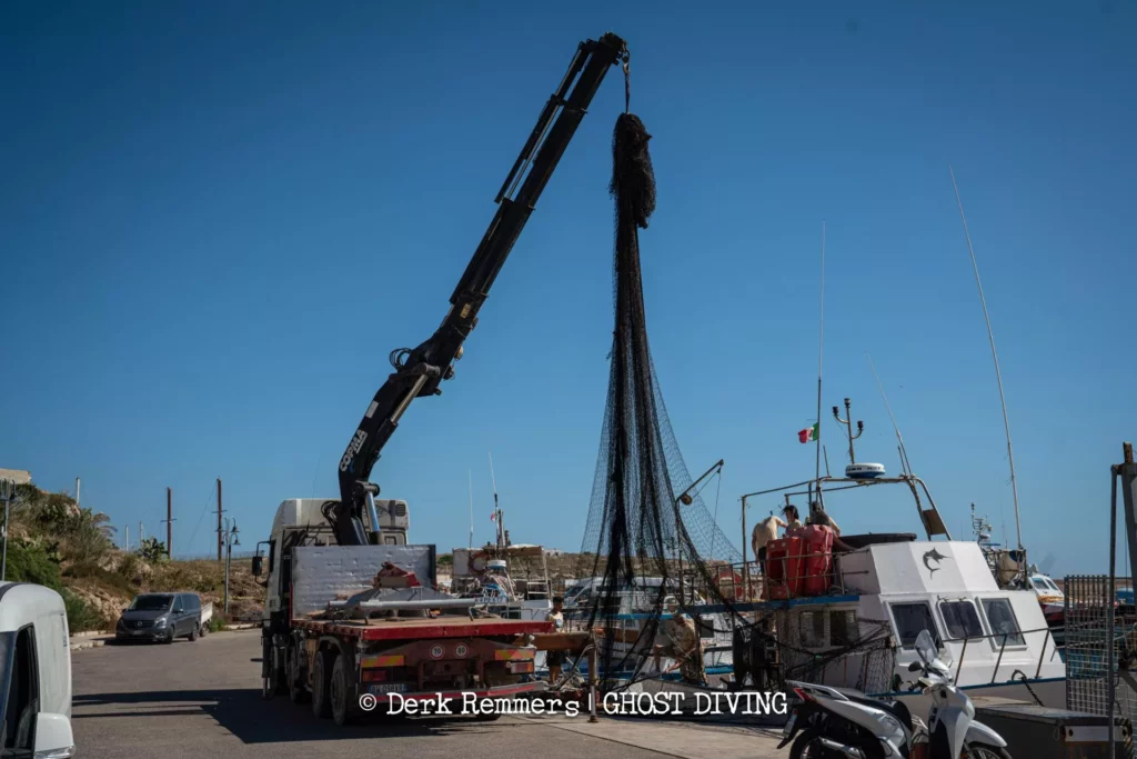 Ghost-divers capture first Med u/w white shark footage 6 Net recovered from the wreck, destined to be recycled